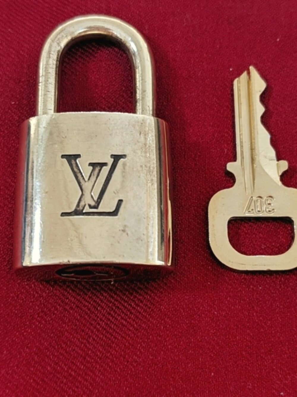 Louis Vuitton padlock and key vintage #307 - Picture 4 of 5